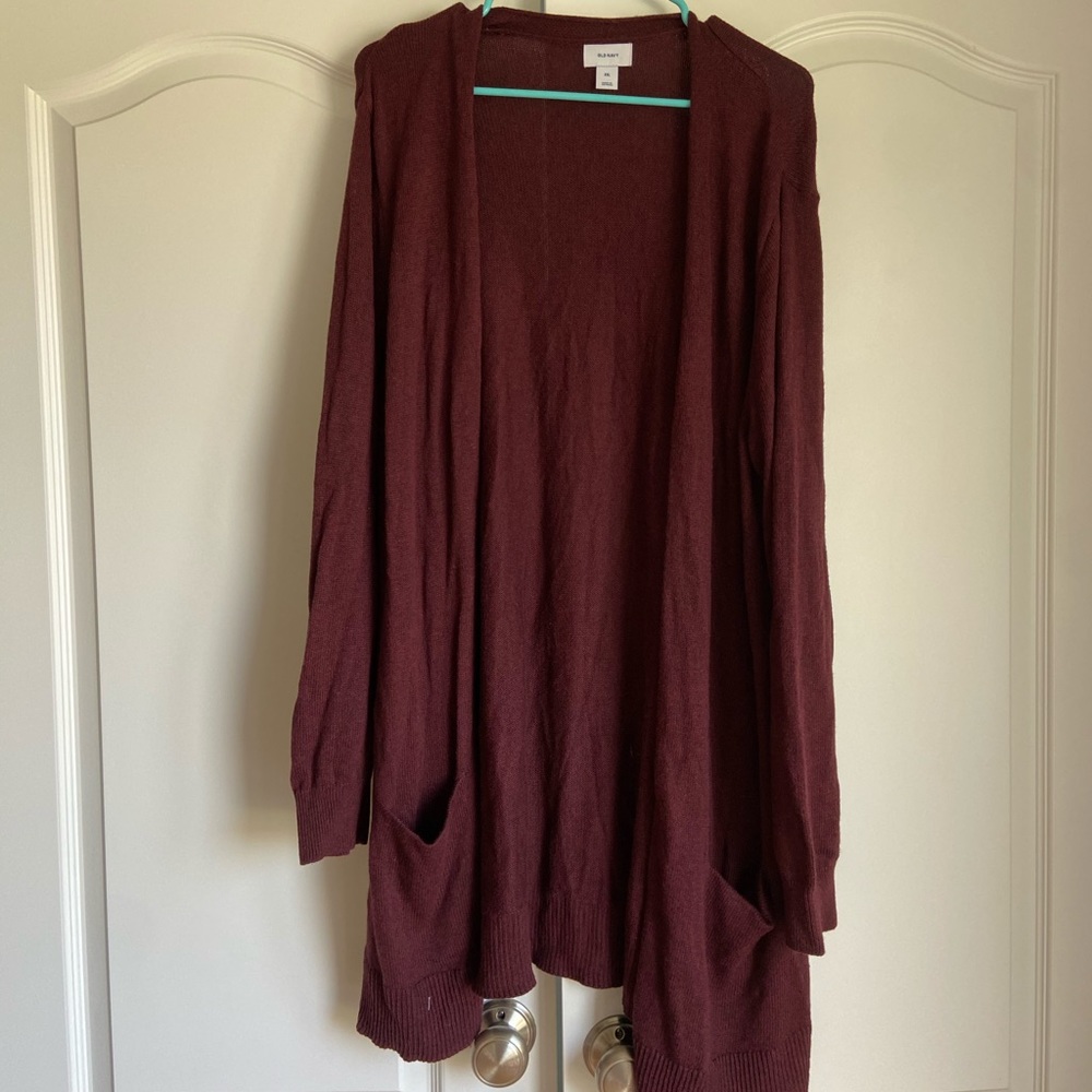 Long wine sweater with pockets
